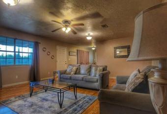 Cozy Acadian Style Cottage on a half acre lot allows 18 year olds to book a room