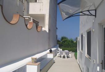 Un angolo di paradiso nel centro di Anacapri has Balcony rooms