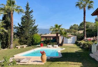 Galatea has Balcony rooms