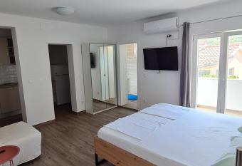 Apartmani Mlinar - studio apartment has Balcony rooms