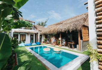 Wanderlust has Balcony rooms