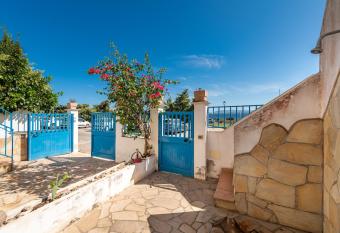 Casa Vacanze 21 Aprile - 1 has Balcony rooms