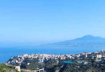 Margherita house sorrento has Balcony rooms