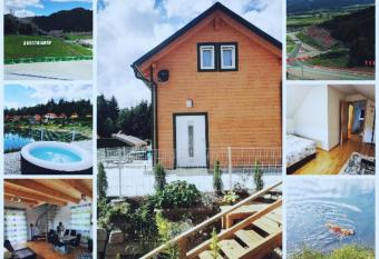 Ferienhaus Ranzer has rooms with a private hot tub