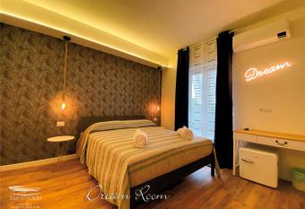 b&b Stadium room & suite has Balcony rooms