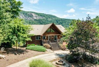 Wild Valley Lodge-Log Cabin in Lake Lure, NC, Close to Chimney Rock - Stunning Views has Balcony rooms