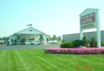 Der Ruhe Blatz Motel allows 18 year olds to book a room