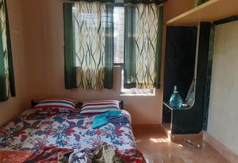 Casa Feliz Villa 2 Bed Kitchen Ground +2 has Balcony rooms