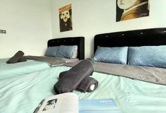 C1203A Green Haven 2BR8Pax netflix100mbps By STAY allows 18 year olds to book a room