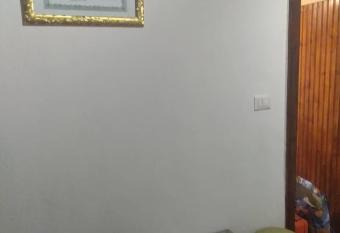 VILLA GIANNINA (Loft) allows 18 year olds to book a room