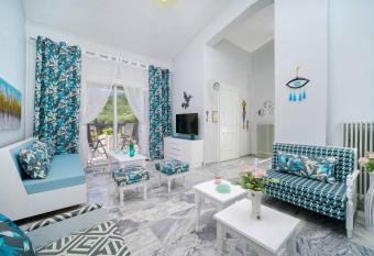 yaya n  papou apartment has Balcony rooms