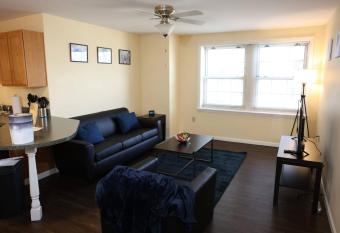 Relaxing Stay at Historical Building in St Louis allows 18 year olds to book a room