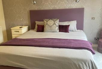 Lamorna allows 18 year olds to book a room