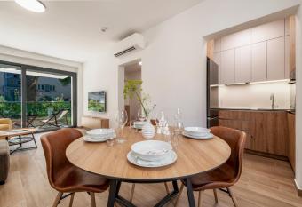 Apartment Emma Dubrovnik allows 18 year olds to book a room