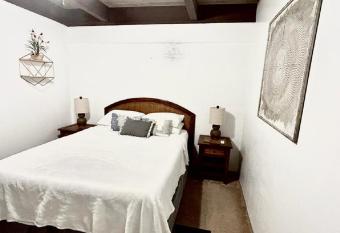 Newly Upgraded 1BR Unit Near Beach max of 5 Guests has Balcony rooms