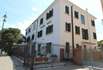 Hotel Villa Orio e Beatrice has Balcony rooms