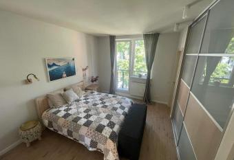 Draug   Sala Gvido namuose allows 18 year olds to book a room