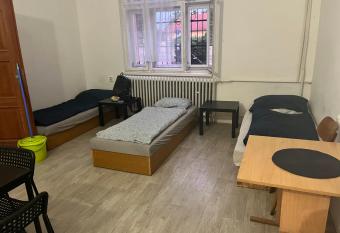 Restaurace u Sk  lu allows 18 year olds to book a room