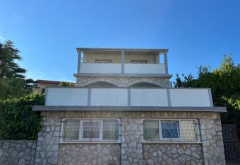 Apartment Tara has Balcony rooms
