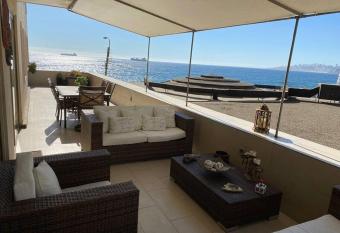 Hermoso departamento frente al mar, Vi  a del Mar Reservar con m  s de un d  a de anticipaci  n allows 18 year olds to book a room