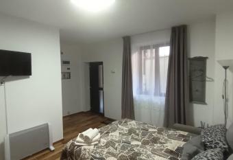 Cezar Home Studio allows 18 year olds to book a room