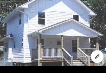 Entire House Downtown Indy! allows 18 year olds to book a room