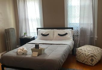 Shy   s place Brockton has Balcony rooms