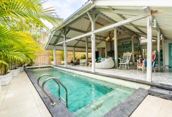 Villa Plum has Balcony rooms