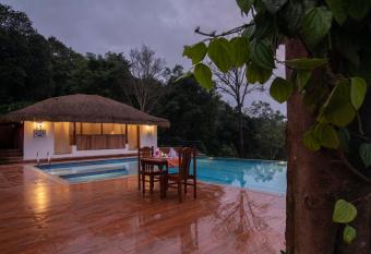 Tapovana Heritage Resorts And Spa allows 18 year olds to book a room