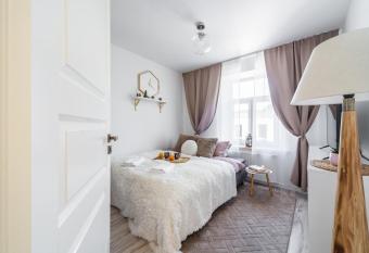 Bruninieku street studio Apartment allows 18 year olds to book a room