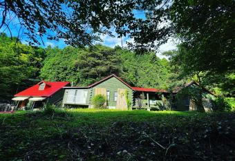     -TOBARI- has Balcony rooms