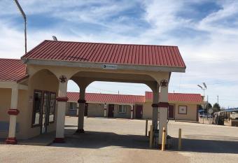 Executive Inn Snyder has Smoking rooms