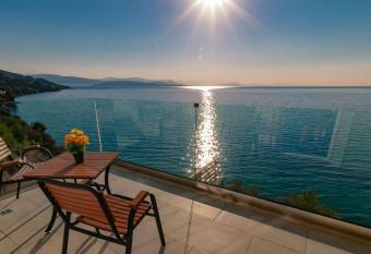 Room in Guest room - Homric Boutique 4star has Balcony rooms