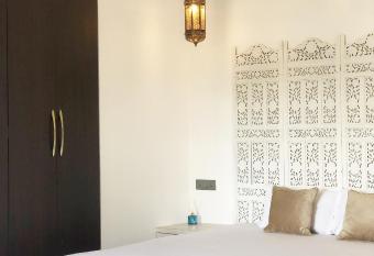 Anne   s Laces Boutique Guesthouse has Balcony rooms