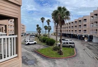 Sea Jem Condominium has Balcony rooms