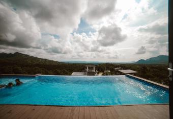 Apx has Balcony rooms