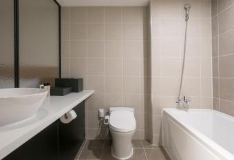 Hotel Wolmido has rooms with a private hot tub