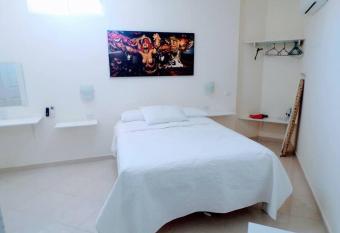 Bonito departamento 22 cerca de la zona comercial del vado del rio allows 18 year olds to book a room