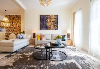 Siji Plemburan Vacation Home has Balcony rooms