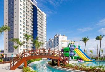 SALINAS EXCLUSIVE RESORT has Smoking/Balcony rooms