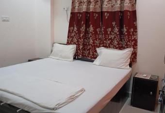 Hotel Maharaja Galaxy By WB Inn allows 18 year olds to book a room