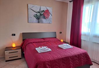 Appartamento Roverella has Balcony rooms