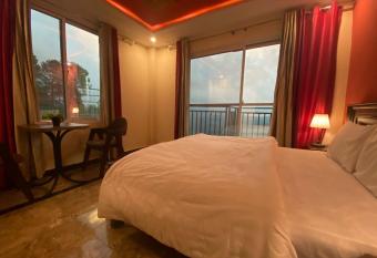 AK Hotel & Suites has Balcony rooms