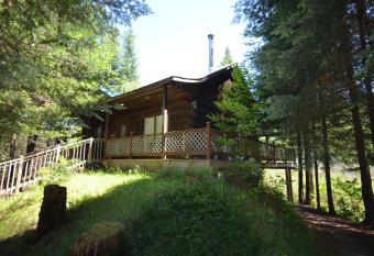 8 acres au centre de Tremblant/Internet 1000mb/sec has Balcony rooms