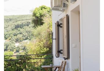 Le Quartier Comfy Studios has Balcony rooms