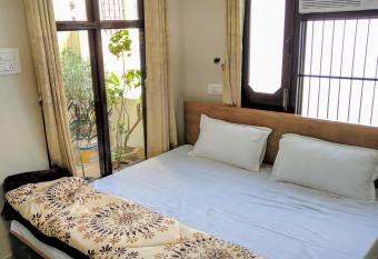 Mye home stay - near golden temple has Balcony rooms