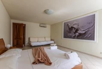 Dora apartment - Smart Holiday has Balcony rooms