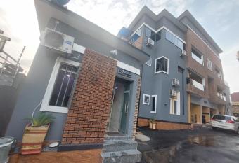 KAFZ Luxury Apartments has Balcony rooms