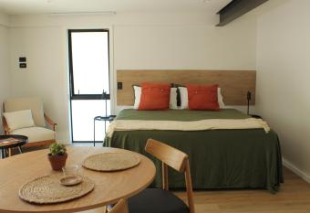 m  ra allows 18 year olds to book a room