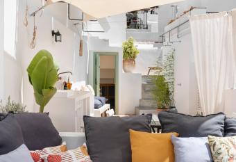 La AMARA Maha - en el casco antiguo de Frigiliana has Balcony rooms